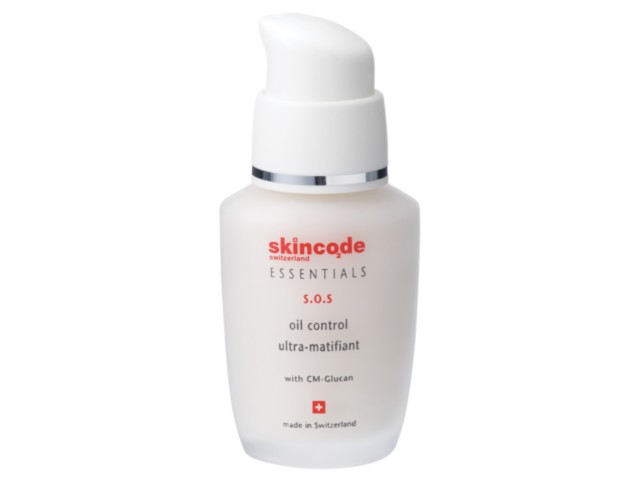 SKINCODE ESSENTIALS S.O.S. Kontrola świecenia interakcje ulotka  - 30 ml